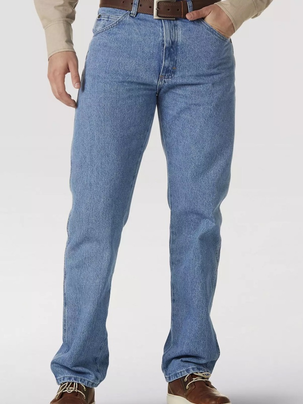 Wrangler Rugged Wear Classic Fit Jeans 44x32